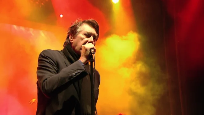 图片[3]-布莱恩·费瑞 – 法国里昂演唱会 Bryan Ferry – Live in Lyon.2011《BDMV 36.4G》-蓝光演唱会资源网