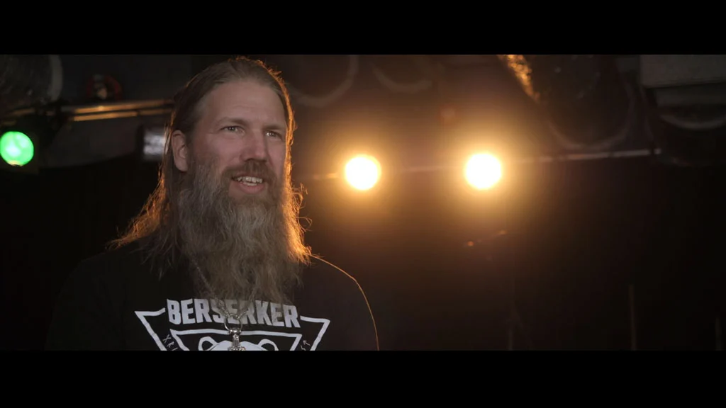 图片[2]-维京战神 音乐纪录片 Amon Amarth – The Pursuit Of Vikings – 25 Years In The Eye Of The Storm 2018《BDMV 32.3GB》-蓝光演唱会资源网