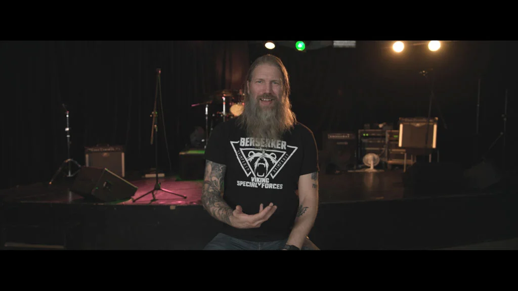 图片[3]-维京战神 音乐纪录片 Amon Amarth – The Pursuit Of Vikings – 25 Years In The Eye Of The Storm 2018《BDMV 32.3GB》-蓝光演唱会资源网