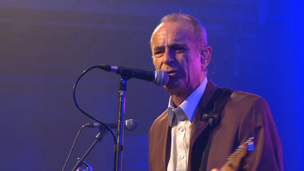 图片[3]-Francis Rossi – Live At St. Luke\’s London 2006《BDMV 20.8G》-蓝光演唱会资源网