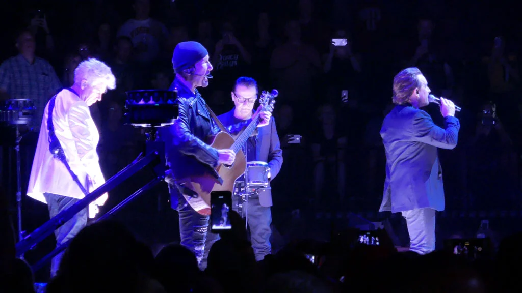 图片[3]-U2 – 2018-06-29 – Prudential Center Newark – 4k version《WEB-DL MKV 77.9G》-蓝光演唱会资源网