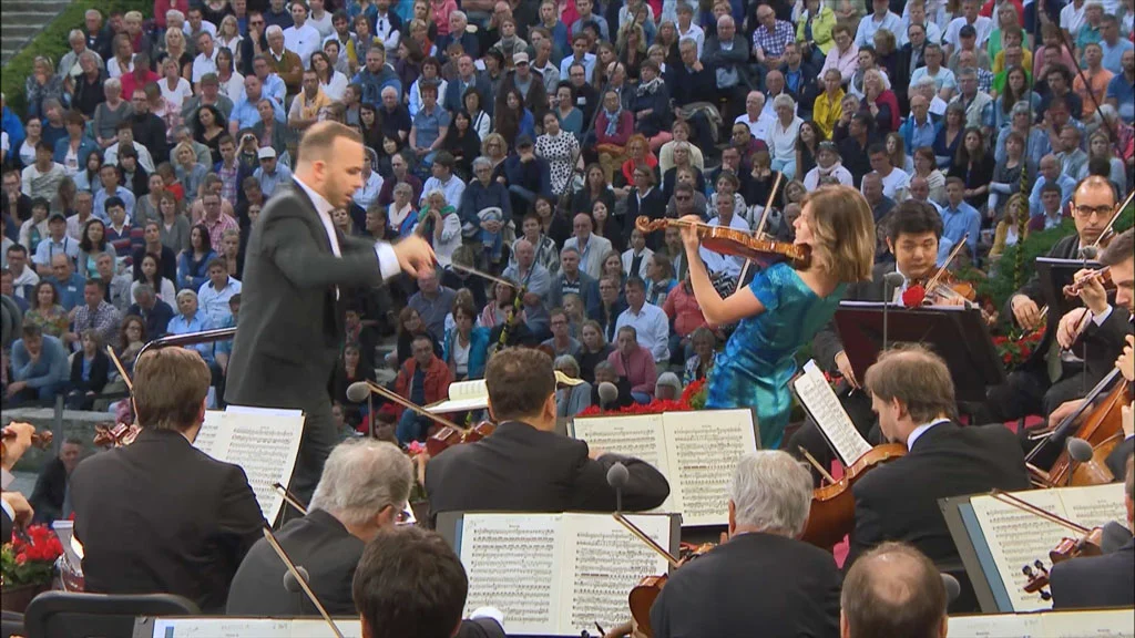 图片[4]-Waldbuehne 2016 – A Czech Night (Yannick Nezet-Seguin, Lisa Batiashvili) 2016 [BDMV 21.2GB]-蓝光演唱会资源网