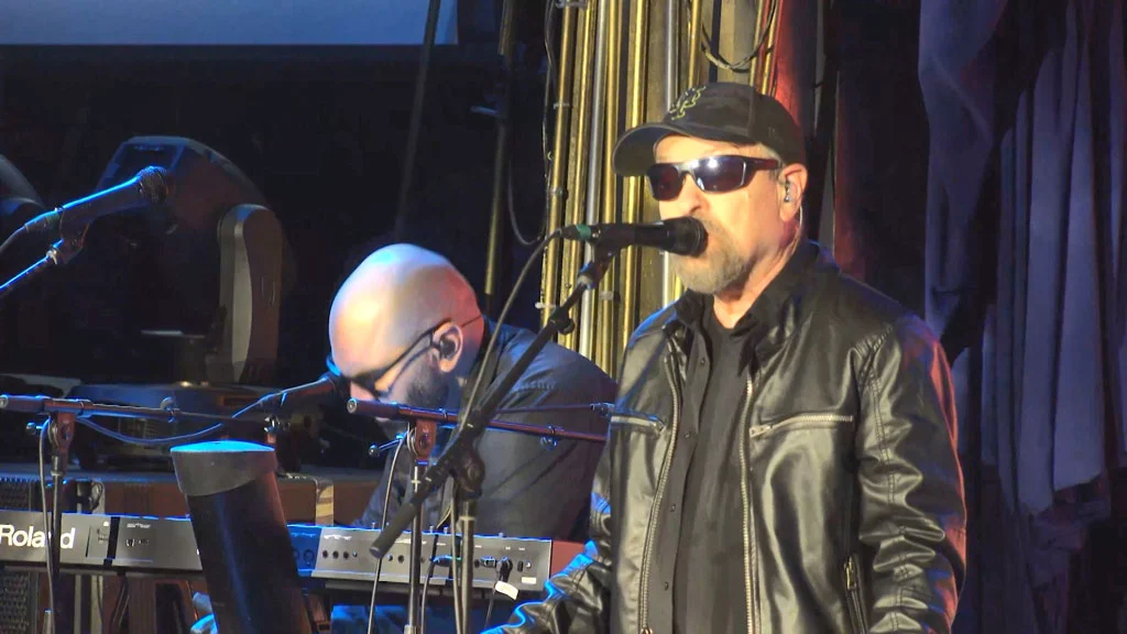 图片[3]-蓝牡蛎 Blue Oyster Cult – 50th Anniversary (Live In NYC First Night) 2023 [BDMV 21.8GB]-蓝光演唱会资源网