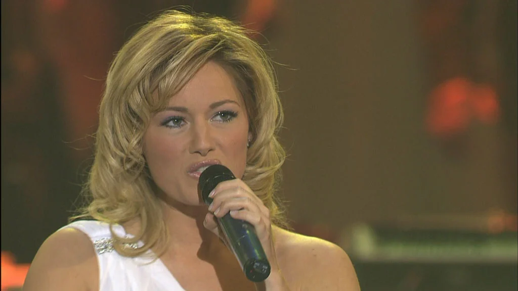 海伦.费莎 Helene Fischer – LiveZum ersten Mal mit Band und Orchester 2011《BDMV 43.6G》-蓝光演唱会资源网