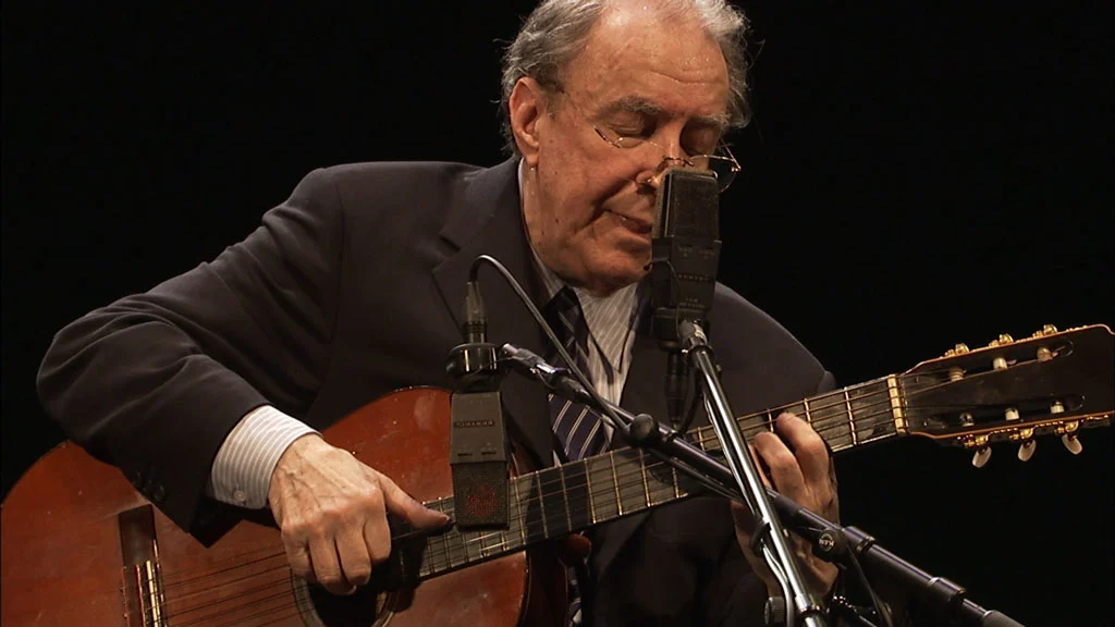 图片[3]-波萨诺瓦大师 乔安·吉巴托 2006年东京现场音乐会 Joao Gilberto  Live in Tokyo 2019《BDMV 27.5G》-蓝光演唱会资源网