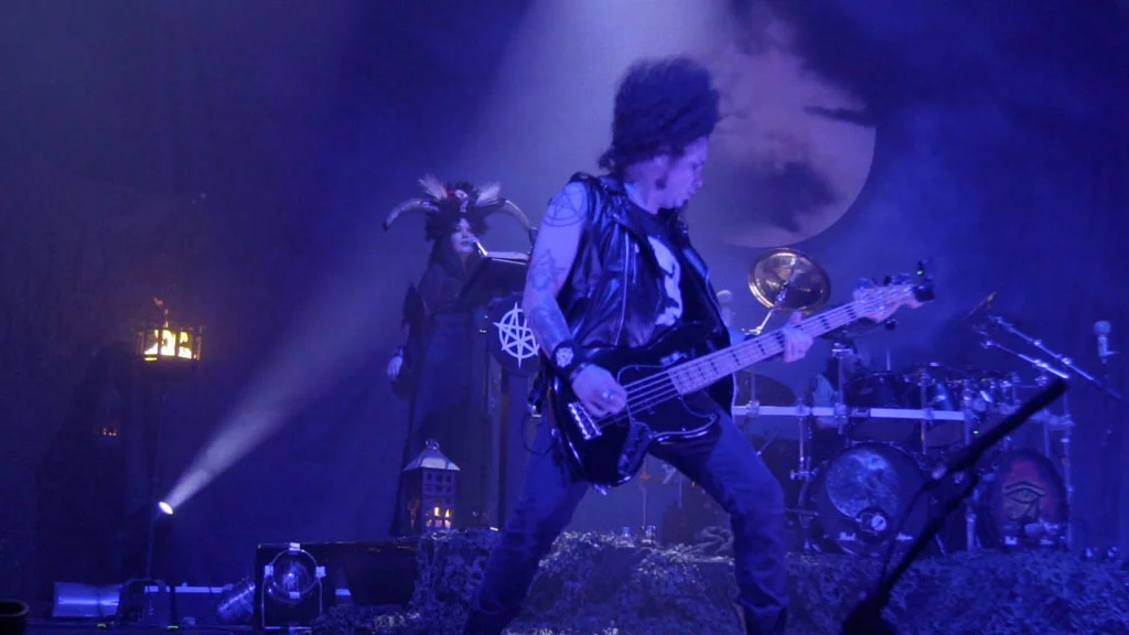 图片[4]-寒月魔咒 葡萄牙哥特金属 Moonspell – From Down Below Live 80 Meters Deep 2022《BDISO 35.8GB》-蓝光演唱会资源网