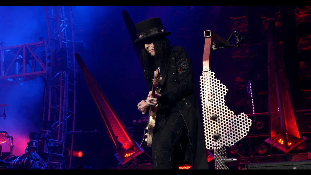 图片[4]-克鲁小丑乐团 Motley Crue – Carnival of Sins 2005 1080i Blu-ray AVC DD 5.1《BDMV 46.4GB》-蓝光演唱会资源网