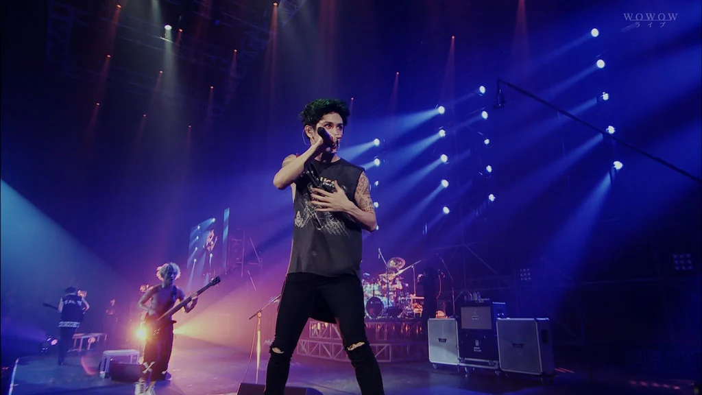 图片[3]-ONE OK ROCK – Zankyou Reference TOUR in YOKOHAMA ARENA 2012《BDISO 42.4G》-蓝光演唱会资源网