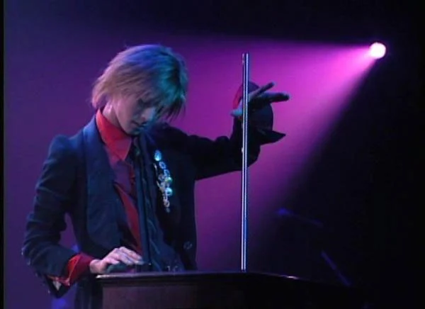 Λucifer – Be-Trip Tour 2001 [DVD ISO 6.33GB]-蓝光演唱会资源网