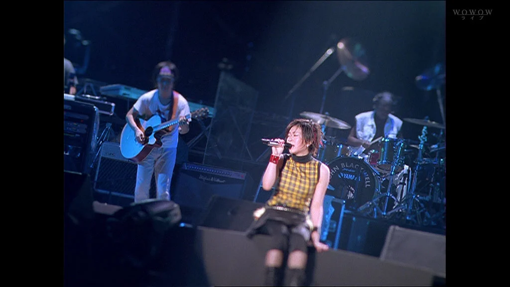 图片[3]-YUI 5th Tour 2011-2012 Cruising ~How Crazy Your Love~ Live《BDISO 37.8G》-蓝光演唱会资源网