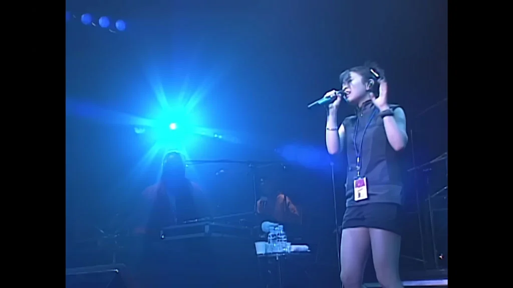 图片[3]-宇多田ヒカル Utada Hikaru – HIKARU UTADA LIVE CHRONICLES Luv Live (1999) 2025 [BDISO 18.6GB]-蓝光演唱会资源网