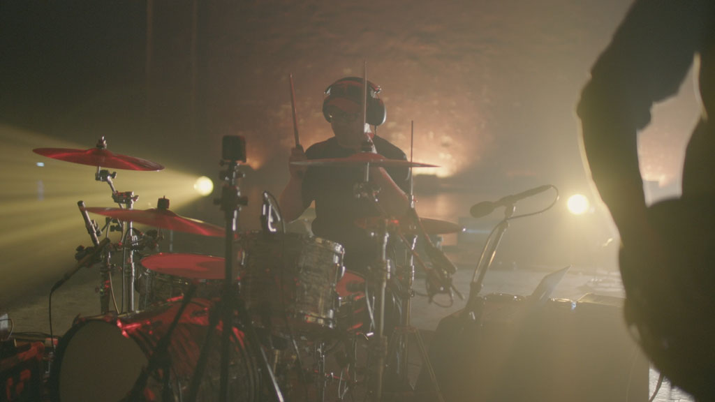 图片[5]-魔怪 摇滚乐队 Mogwai – As The Love Continues Live At Tramway Glasgow 2021 [BDISO 22.7GB]-蓝光演唱会资源网
