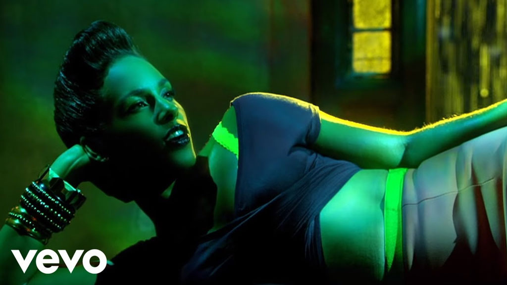 Alicia Keys ft. Nicki Minaj – Girl On Fire 1080P [ProRes MOV 6.4GB]-蓝光演唱会资源网