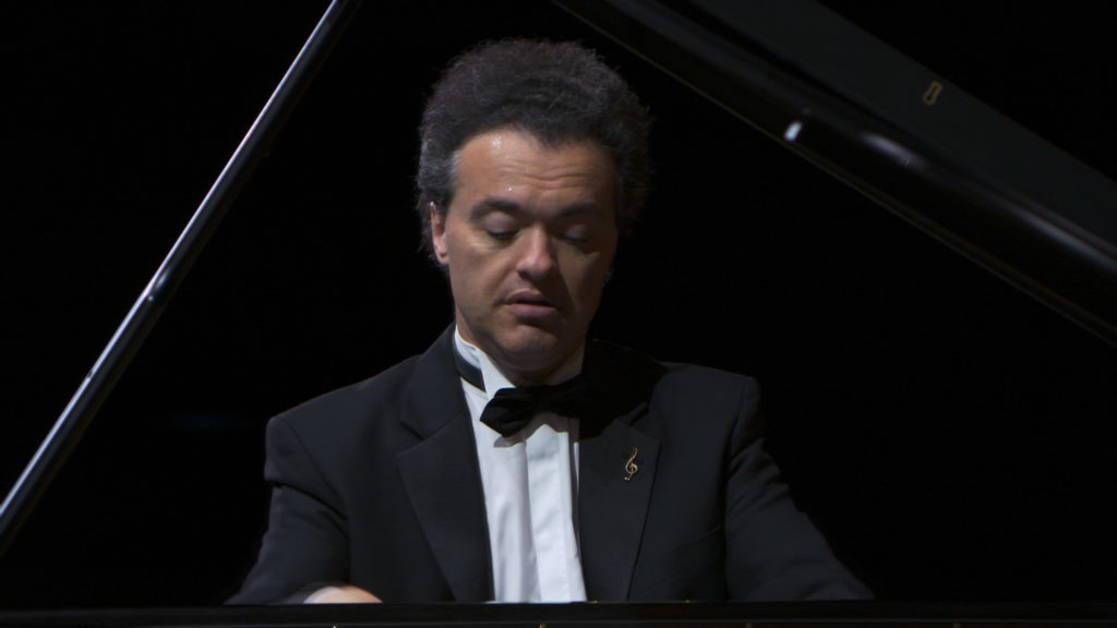 图片[3]-叶甫格尼基辛钢琴独奏音乐会 Evgeny Kissin – The Salzburg Recital 2023 [BDMV 22.5GB]-蓝光演唱会资源网