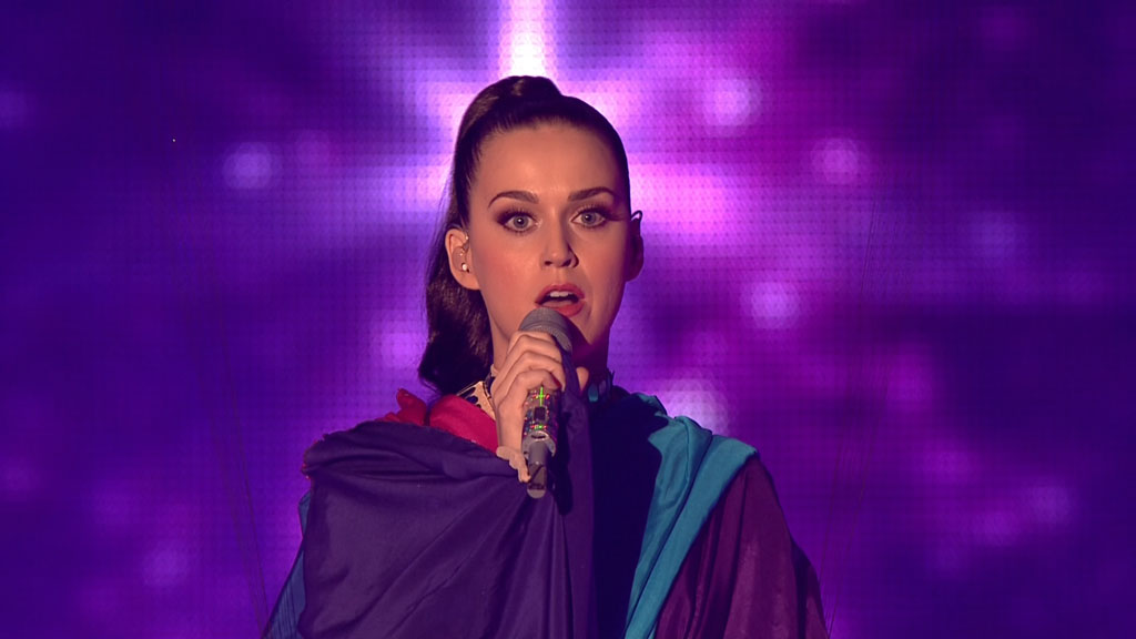 凯蒂·佩芮 Katy Perry – Unconditionally (2011 MTV Europe Music Awards) [HDTV TS 867.4MB]-蓝光演唱会资源网